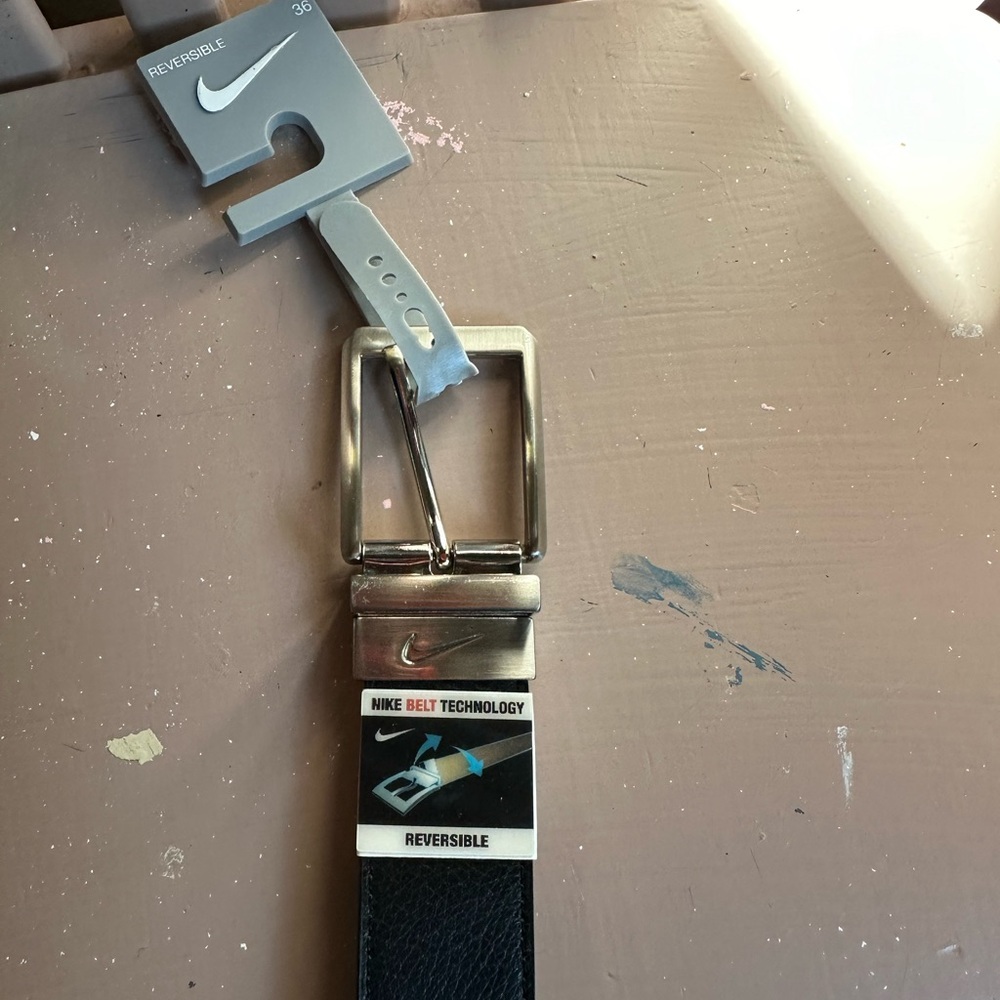 Nike reversible black/brown belt size 36